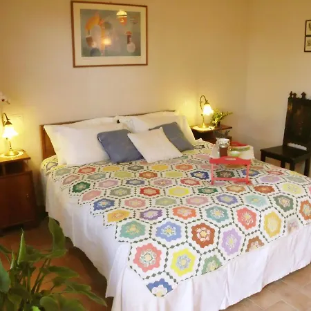 Luisa E Mark Bed & Breakfast