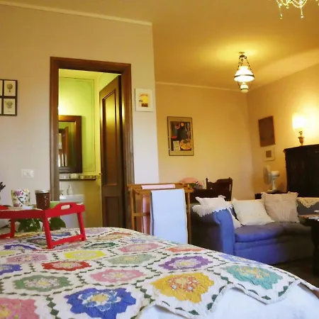 Luisa E Mark Bed & Breakfast