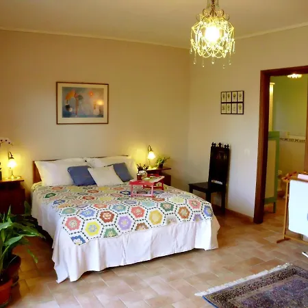 Luisa E Mark Bed & Breakfast